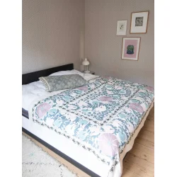 Craft Sisters - Suzani blanket 01