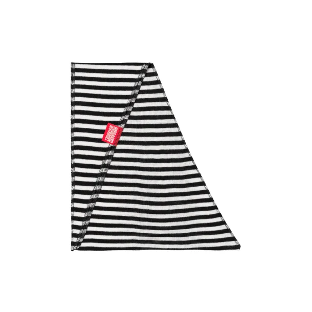 N�rgaard Paa Str�get - Scarf Triangle Wool - Black/Ecru