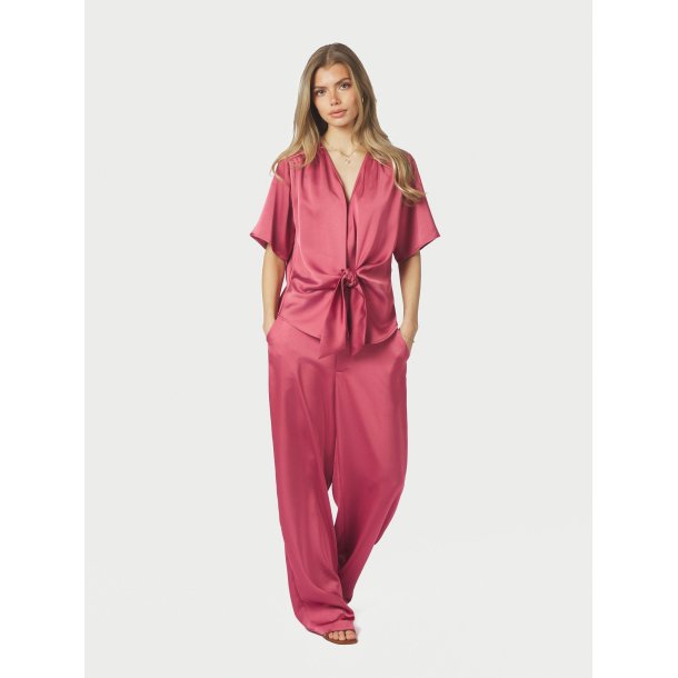 Neo Noir - Casadia Heavy Sateen Blouse - Cherry Pink