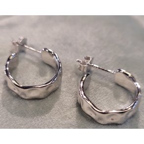 By Str - Milla Hammered Hoops - Slv