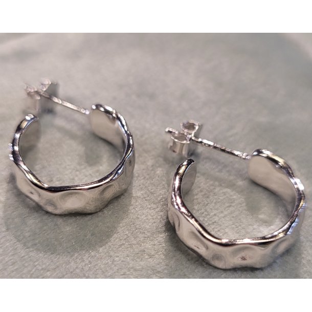 By Str - Milla Hammered Hoops - Slv