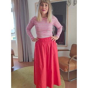 Mads Nrgaard - Bluse 2x2 Cotton Stripe Tuba Tee - Carmine Rose/Quiet Gray