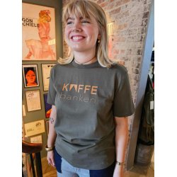KAFFEBANKEN - T-shirt - Damn good coffee - Army/Orange - 
