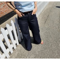 Wrangler - High Rise Jeans - Canyon - Denim Lines