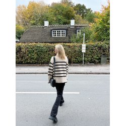 Neo Noir - Bluse - Fanning Stripe Knit Blouse - Sand