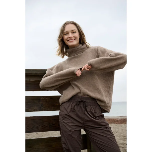 Moshi Moshi Mind - Strik - Honest Knit Roll-Neck - Taupe