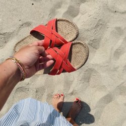 Shangies - Sandal - Raspberry Red