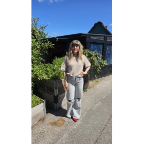 Coffee Beanies - Ida Short sleeved  Fluffy Alpaca - Sandy