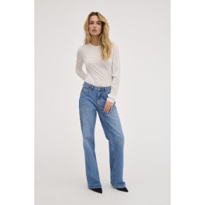 My Essential Wardrobe - The Oneck Long Sleeve - Off White