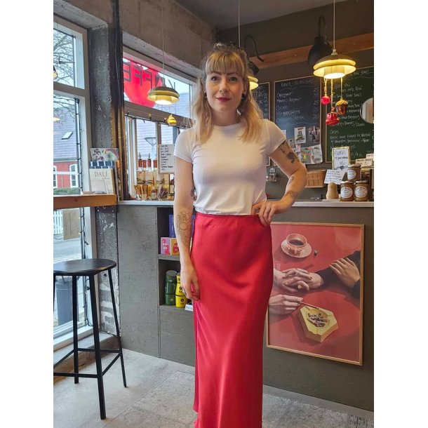 Neo Noir - Nederdel Vicky Heavy Sateen Skirt - Red