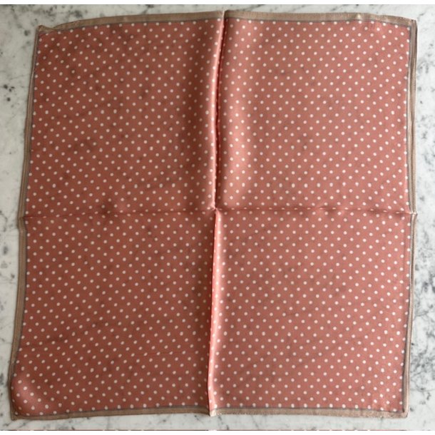 Pliss� Copenhagen - Silket�rkl�de Jeevana Scarf - Rose dot